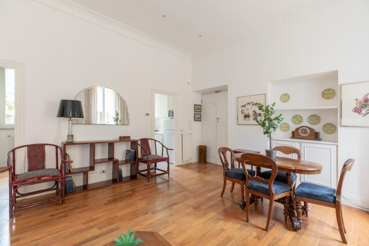 רומא Iflat Elegant Apartment In 18Th Century Palace מראה חיצוני תמונה