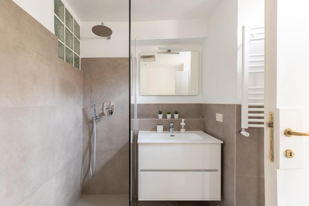 רומא Iflat Elegant Apartment In 18Th Century Palace מראה חיצוני תמונה